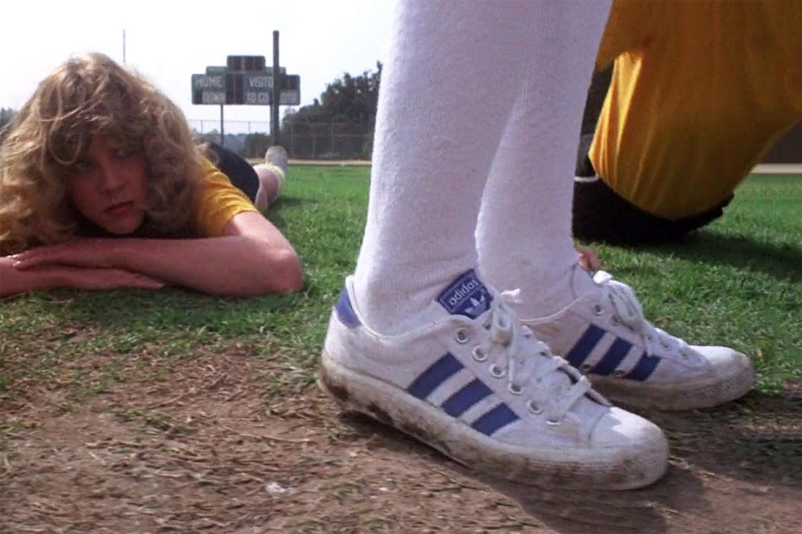 10-sneakers-that-snuck-their-way-into-teen-horror-films-carrieoldold