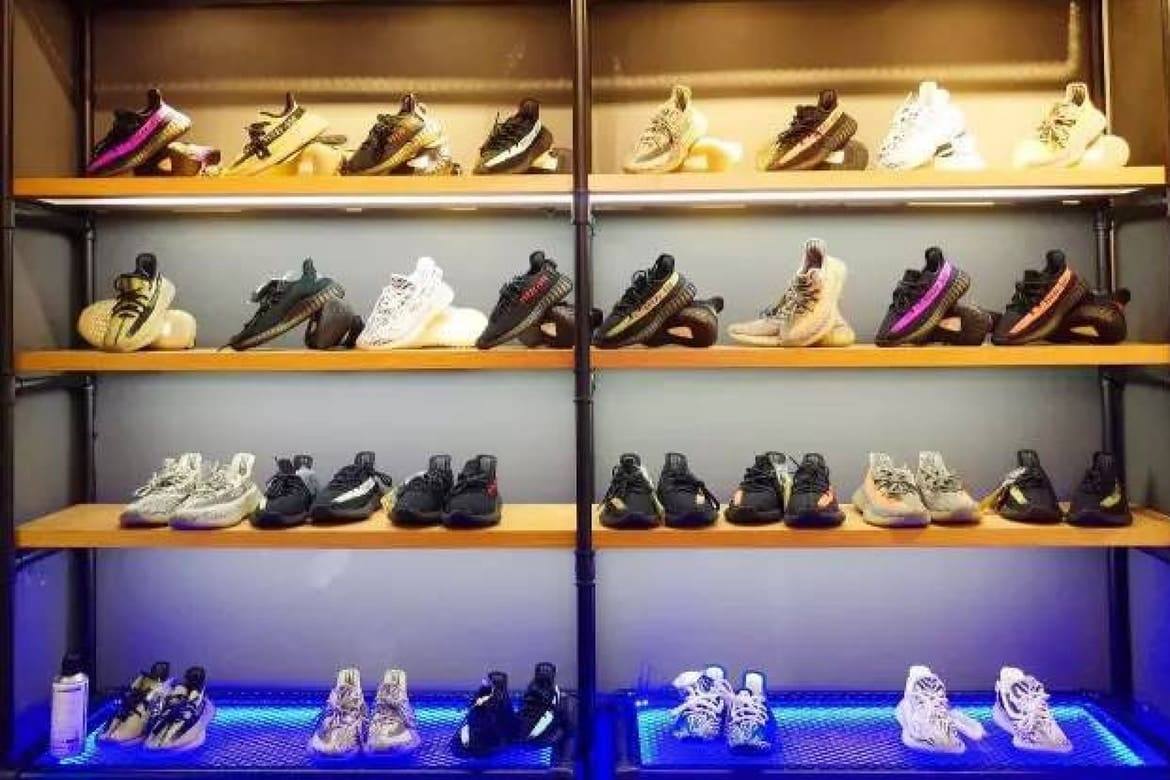 En China se abrió la primera tienda no-oficial de Yeezy