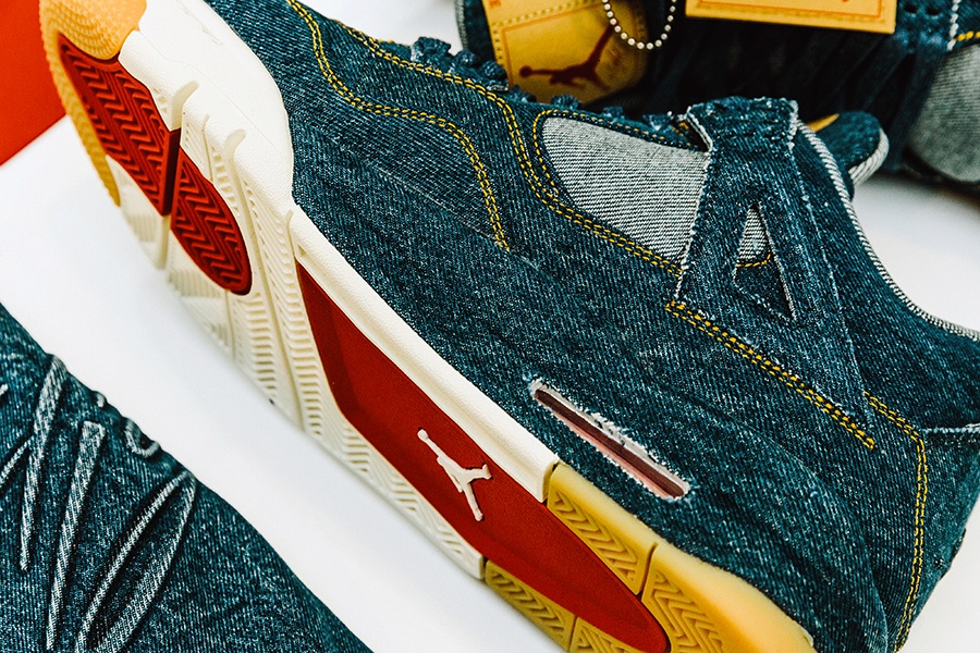 tenis jordan colaboracion levis