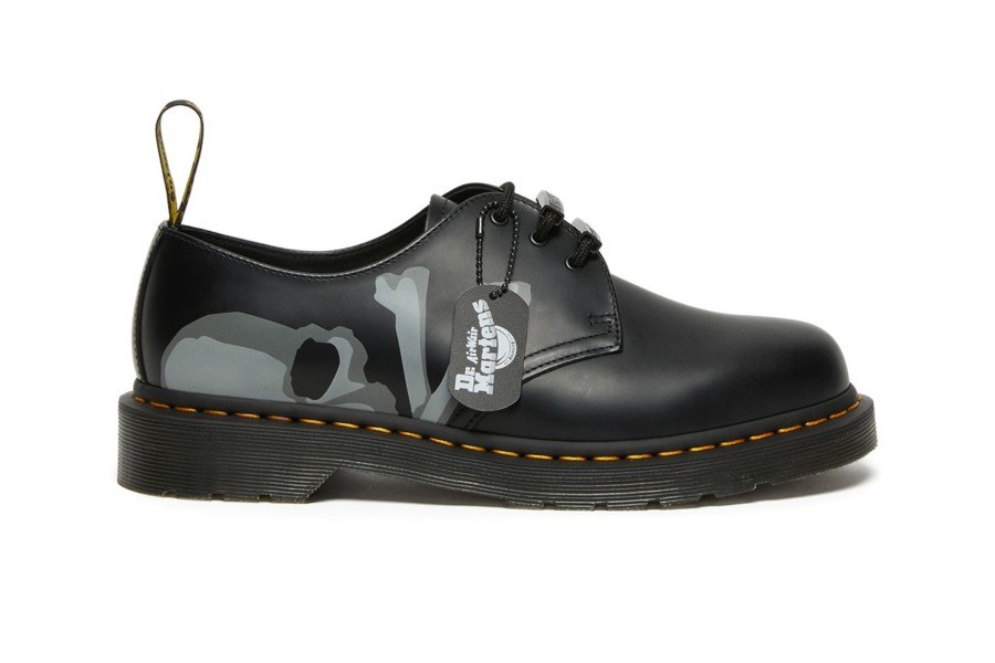 bape mastermind dr martens
