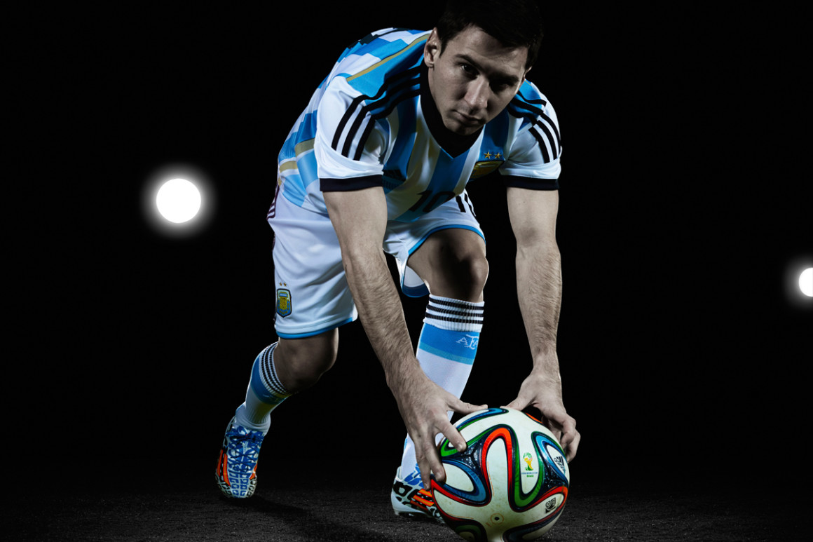 Lionel-Messi-Argentina-desempacados-fútbol-zapatos