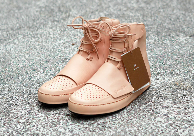 De Quien Es La Marca Yeezy