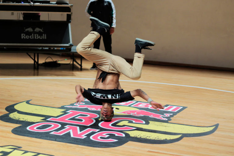 Sneakers baile red bull bc one cypher mexico 2016 08 Desempacados