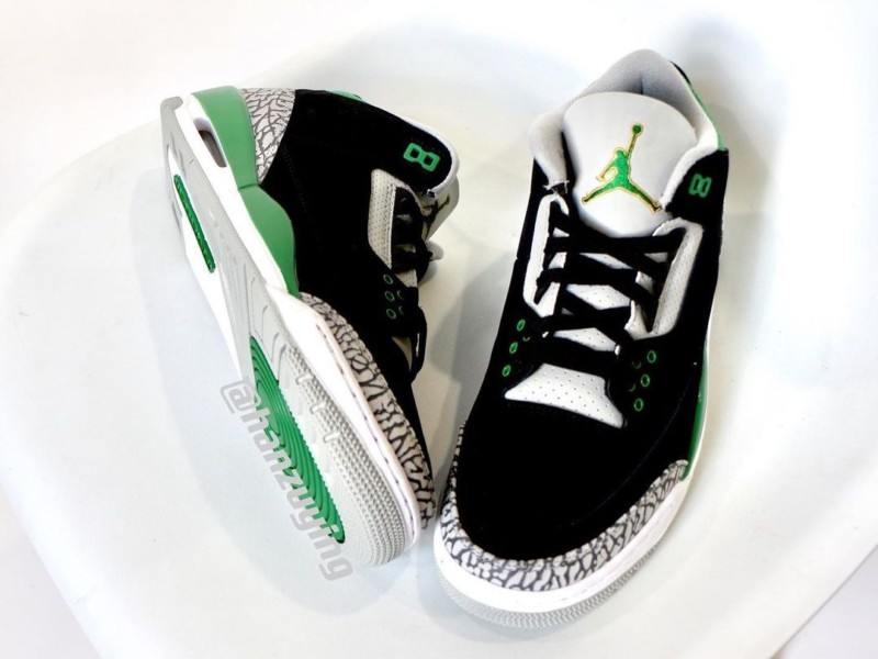 El Air Jordan IV se viste con el sabor del 'University Blue' | Desempacados